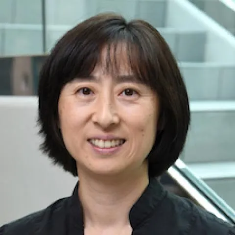 Dr. Elisabeth Chen